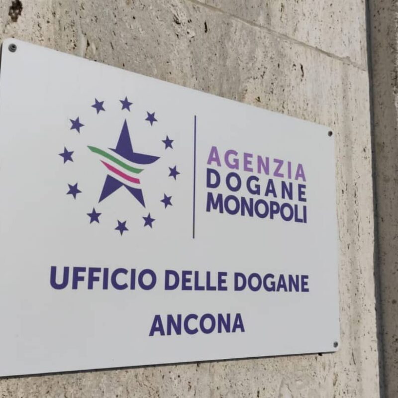 Ancona customs under investigation: 14 officials accused of falsifying customs controls
